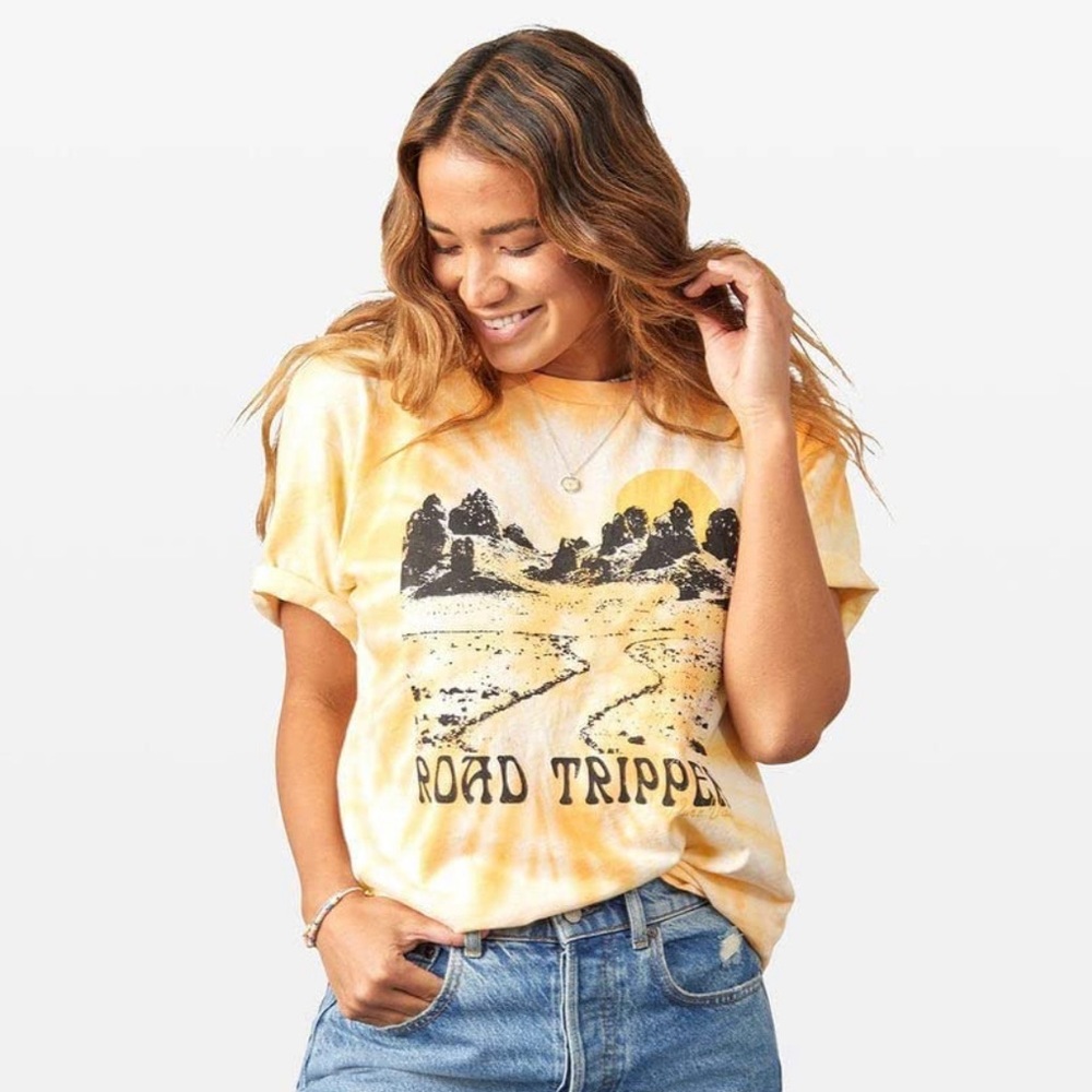 Pura Vida Road Tripper Orange Yellow Tye-Dye XL TShirt NWT and Never Worn